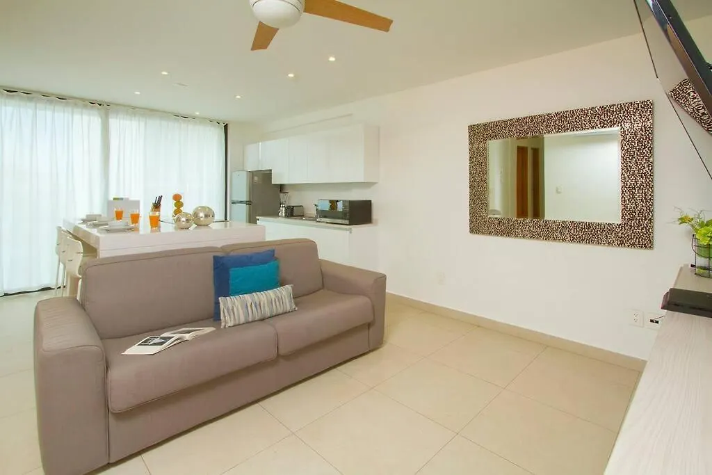 Glamorous 2 Bedroom Apartment / Up To 6 Ppl Playa del Carmen